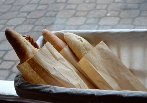 「バケット」はフランスパンの一種。多種類なフランスパン
