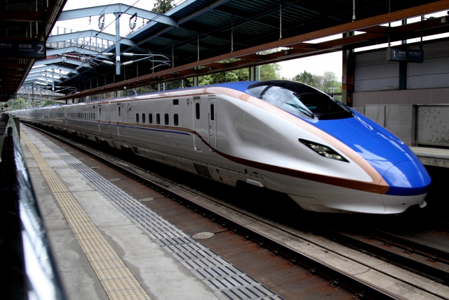 日本の鉄道に対する海外からの評価は、正確、速い、料金高い